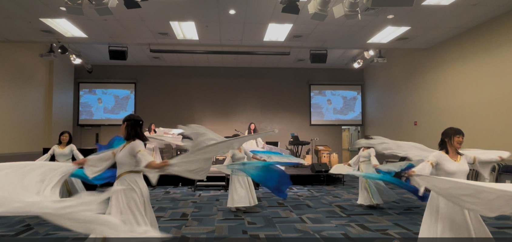 Wings of Shalom worship
